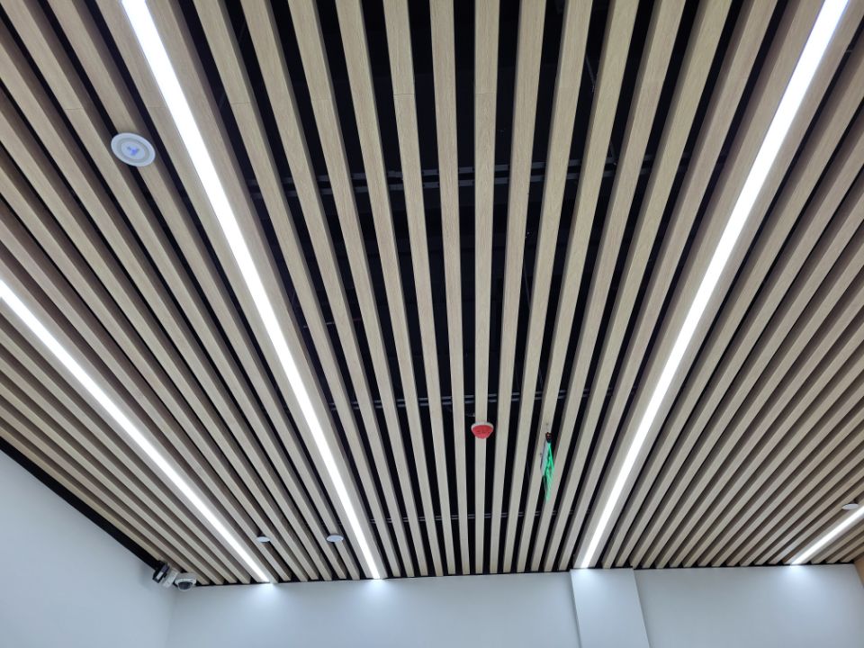 LED商店办公室线性吊灯 LL0140RS-1500